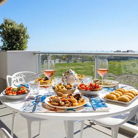 Elysia Seaview Apartament